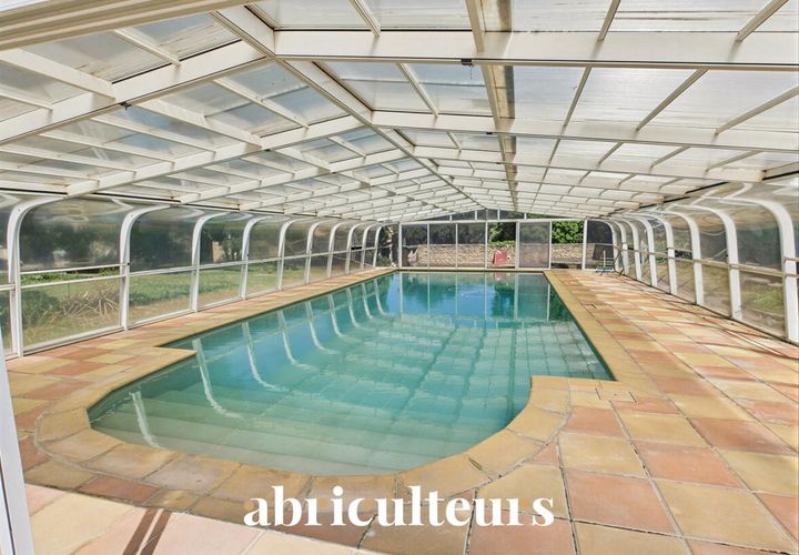 Villa a Grans, Bouches-du-Rhone, Grans - € 1.265.000 | Ref: JVVM230625413250_1 - foto 1