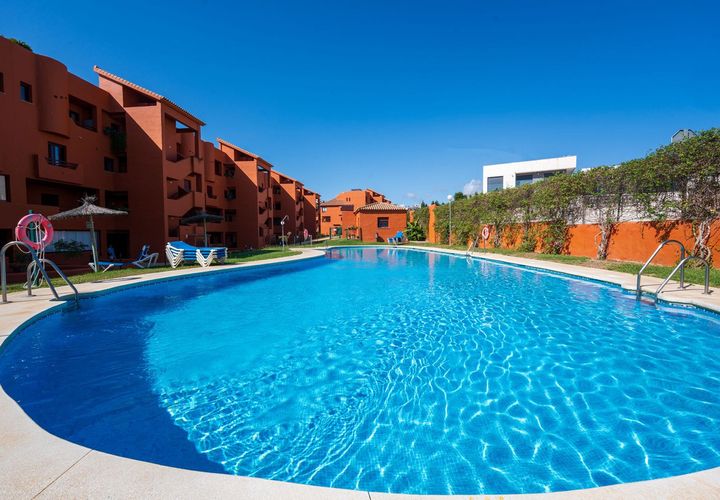 Lejlighed i Estepona, Malaga, Estepona - € 349.000 | Ref: R5389744 - foto 1