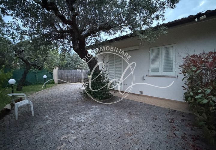 Stadthaus in Seravezza, Lucca, Seravezza - € 3.000/Monat | Ref: 2725 - Foto 1