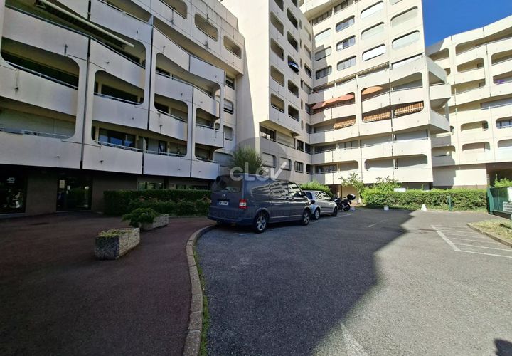 Garage i Lyon, Rhone, Lyon - € 26.000 | Ref: 87139810 - foto 1