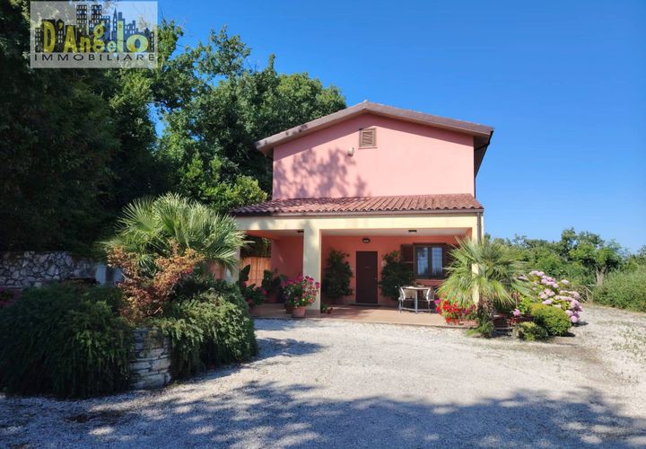 Villa - Offida, Ascoli Piceno, Offida - € 450 000 | Réf : 166 - photo 1