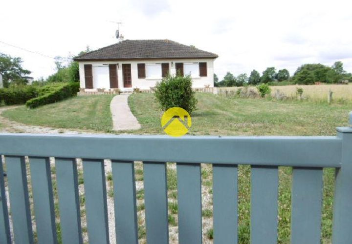 Villa i Le Blanc, Indre, Le Blanc - € 119 900 | Ref: 82MS111778 - foto 1