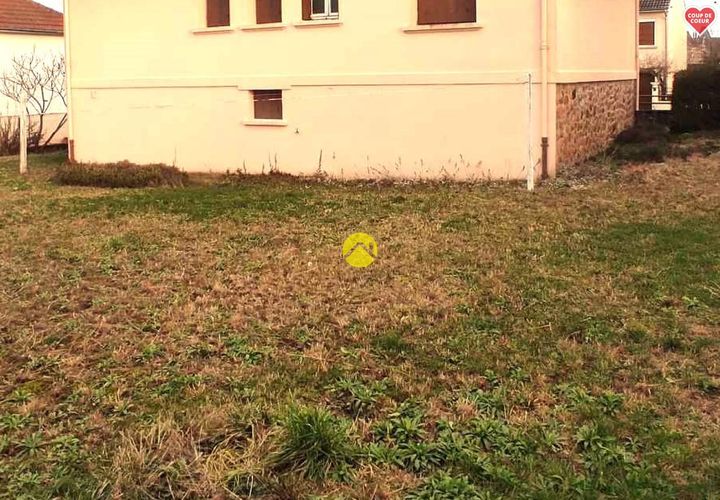 Villa a Montmarault, Allier, Montmarault - € 90.000 | Ref: 99MS111871 - foto 1