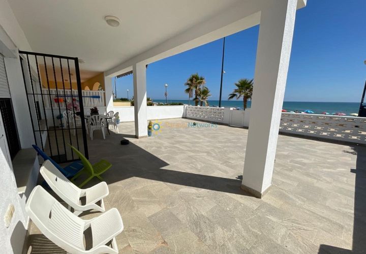 Villa a Playa De Miramar, Valencia, Playa De Miramar - € 1.800/mes | Ref: PNRN388 - foto 1