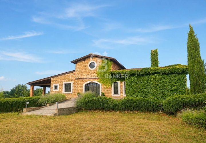 Villa i Sutri, Viterbo, Sutri - € 680 000 | Ref: CBI034-30-308 - foto 1