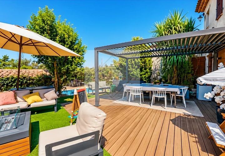 Villa a Mougins, Alpes-Maritimes, Mougins - € 3.200/mes | Ref: 87145566 - foto 1
