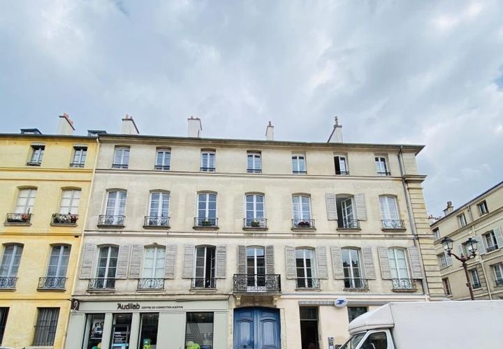 Leilighet i Versailles, Yvelines, Versailles - € 342 000 | Ref: A6402 - foto 1