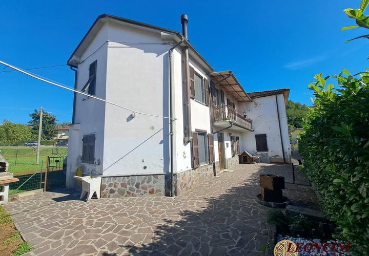 Villa a Filattiera, Massa and Carrara, Filattiera - € 120.000 | Ref: A336 - foto 1