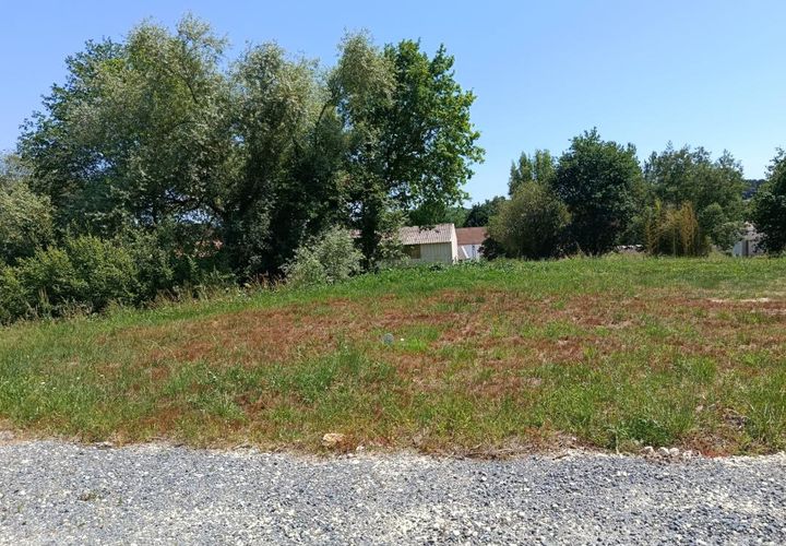 Helårsgrund i Boisredon, Charente-Maritime, Boisredon - € 22.424 | Ref: FS4461 - foto 1