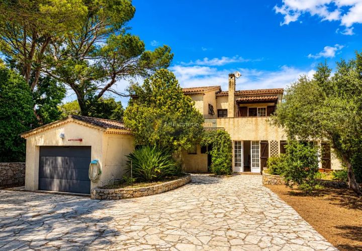 Villa i Saint-Aygulf, Var, Saint-Aygulf - € 890.000 | Ref: 11413 - foto 1