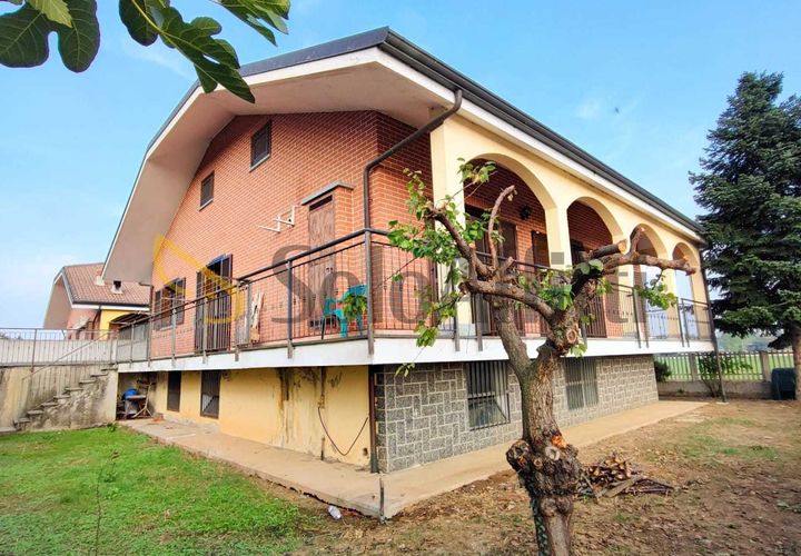 Villa in None, Turin, None - € 850/month | Ref: BeiOrb00357 - photo 1