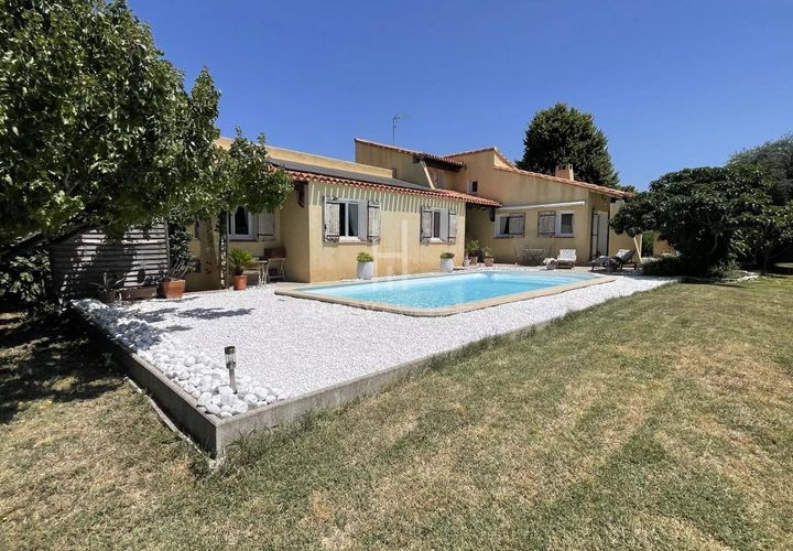 Villa i Mouriès, Bouches-du-Rhone, Mouriès - € 673.000 | Ref: 0708 - foto 1