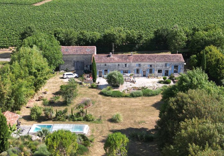 Villa a Val-d'Auge, Charente, Val-d'Auge - € 397.500 | Ref: BVI85270 - foto 1