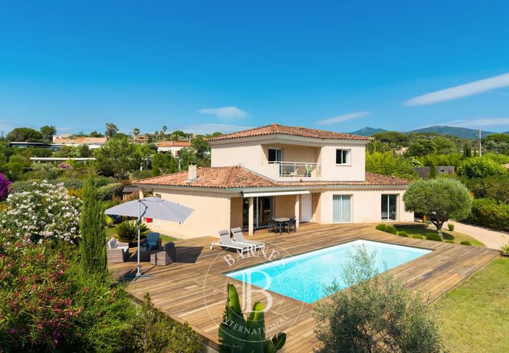 Villa a Porticcio, Corse-du-Sud, Porticcio - € 1.650.000 | Ref: RV2219 - foto 1