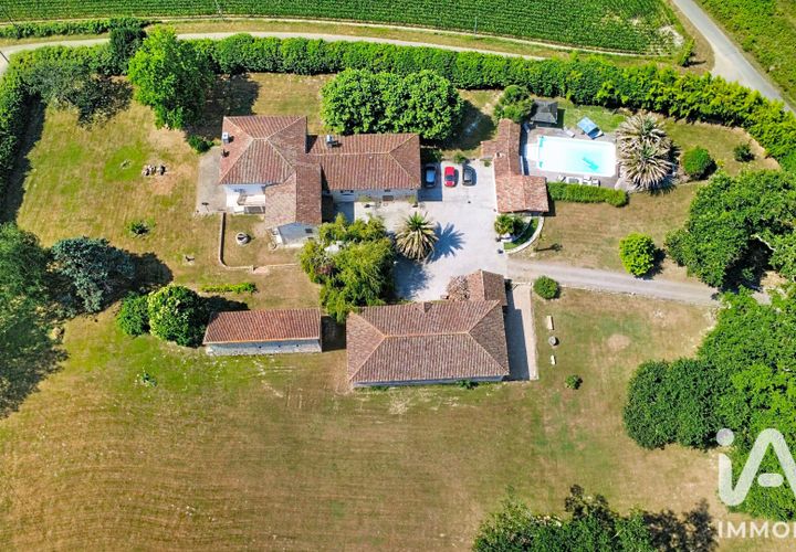 Villa a Saint-Aubin, Landes, Saint-Aubin - € 885.000 | Ref: 100836 - foto 1