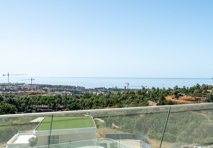 Lejlighed i Estepona, Malaga, Estepona - € 995.000 | Ref: CRK210 - foto 1