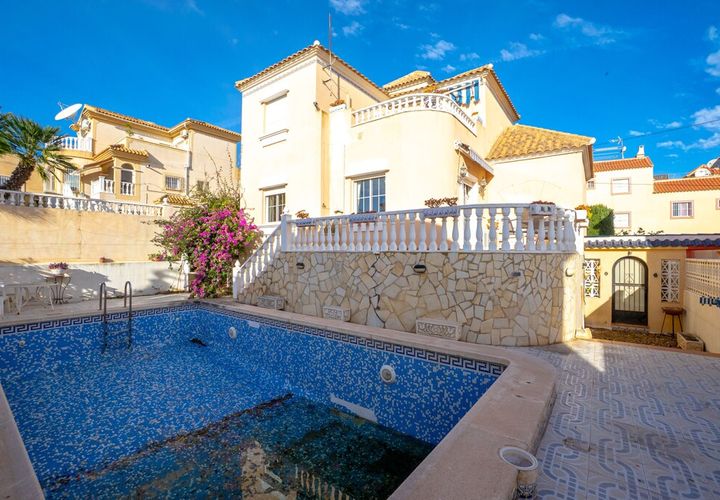Villa i Orihuela, Alicante, Orihuela - € 285.000 | Ref: DLS0690 - foto 1