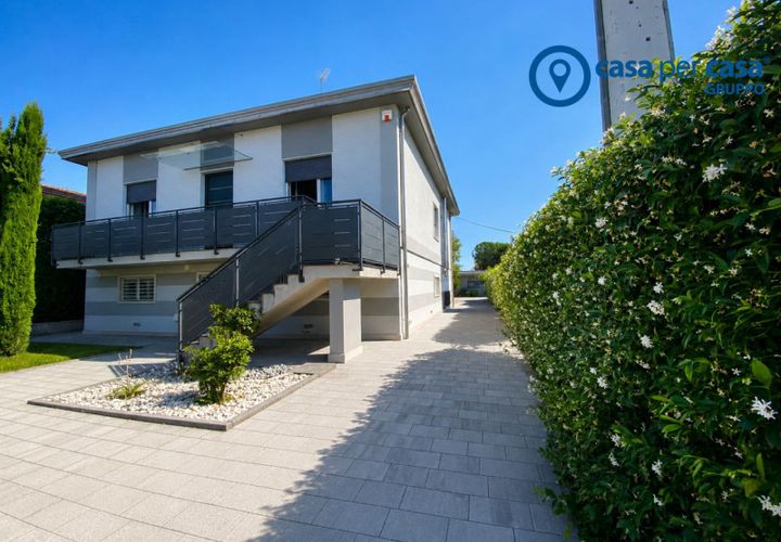 Villa a Rosolina, Rovigo, Rosolina - € 379.000 | Ref: PVL40 - foto 1