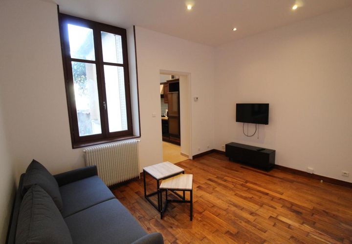 Apartament a Dijon, Cote-d'Or, Dijon - € 525/mes | Ref: EB-300 - foto 1