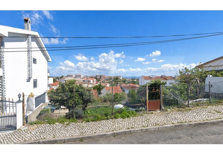 Helårsgrund i Alverca do Ribatejo, Lisbon, Alverca do Ribatejo - € 150.000 | Ref: 313.016.023 - foto 1