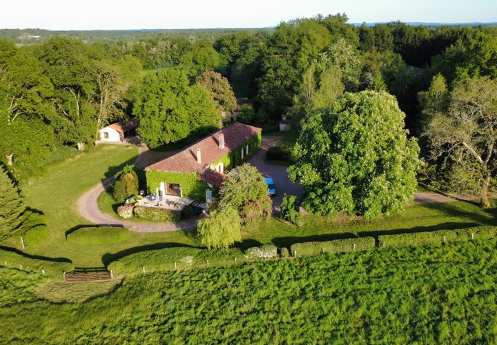 Villa a Luchapt, Vienne, Luchapt - € 560.000 | Ref: BVI86350 - foto 1