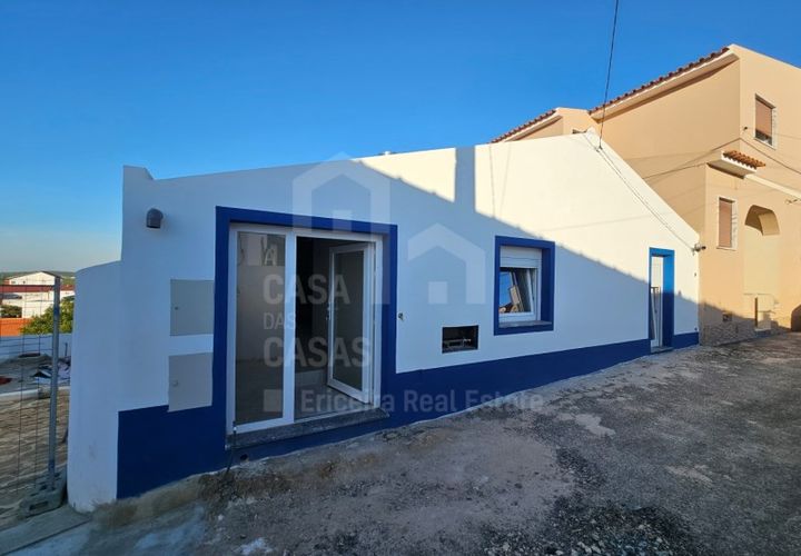 Villa en Alenquer, Lisbon, Alenquer - € 265.000 | Ref: V26190 - photo 1