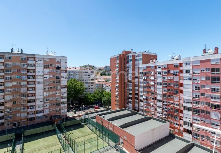 Lejlighed i Amadora, Lisbon, Amadora - € 400.000 | Ref: ZMPT589061 - foto 1
