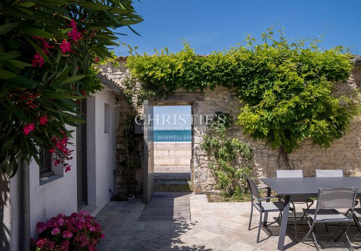 Villa en La Flotte, Charente-Maritime, La Flotte - € 2.964.000 | Ref: EDA1775 - photo 1