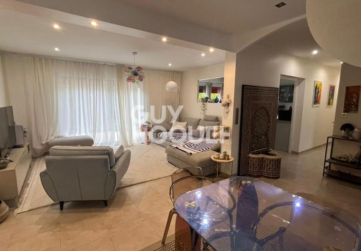 Villa i Compiègne, Oise, Compiègne - € 472 000 | Ref: C2238 - foto 1