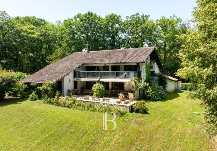 Villa en Arcangues, Pyrenees-Atlantiques, Arcangues - € 3.280.000 | Ref: M1908 - photo 1