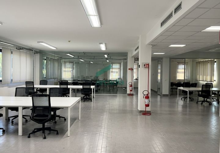 L'establiment comercial a Bari, Bari, Bari - € 280.000 | Ref: 12055/2026 - foto 1