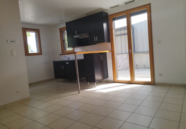 Villa a Saint-Priest, Rhone, Saint-Priest - € 175.000 | Ref: EV69800EV - foto 1