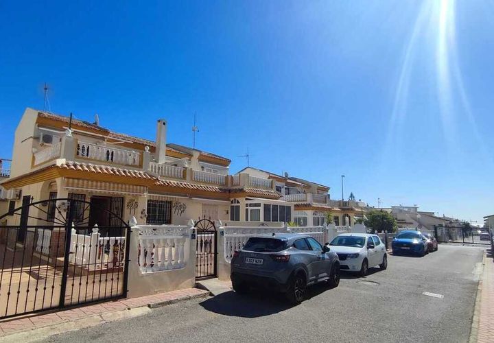 Byhus i Playa Flamenca, Alicante, Playa Flamenca - € 295.000 | Ref: 787029 - foto 1