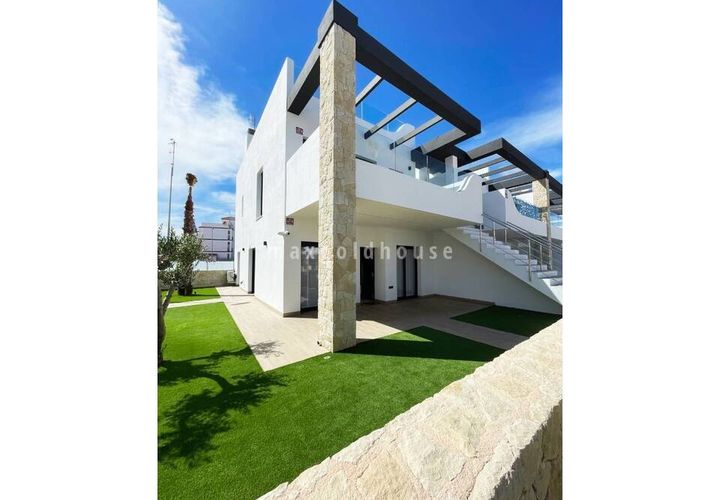 Villa i Orihuela Costa, Alicante, Orihuela Costa - € 363.500 | Ref: NFU-FU-0441b - foto 1