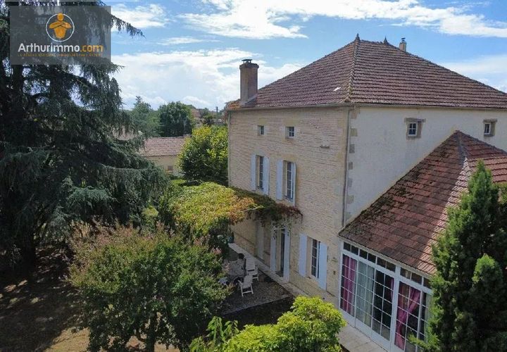 Villa a Casteljaloux, Lot-et-Garonne, Casteljaloux - € 367.500 | Ref: V5195 - foto 1