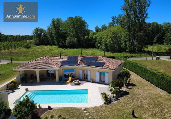 Villa a Casteljaloux, Lot-et-Garonne, Casteljaloux - € 346.500 | Ref: V5210 - foto 1