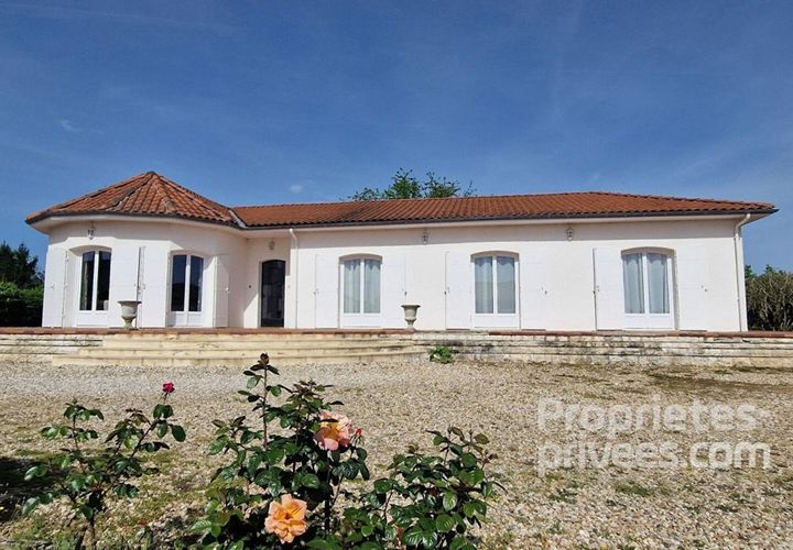 Villa i Saint-Andre-de-Cubzac, Gironde, Saint-Andre-de-Cubzac - € 370.000 | Ref: 447367ESTB - foto 1