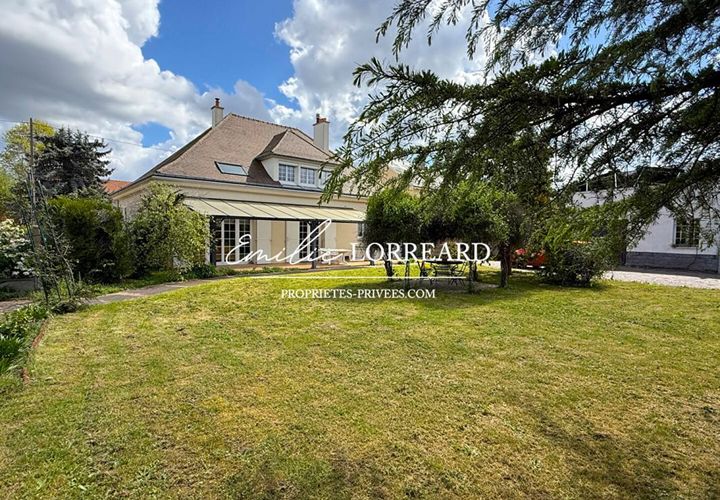 Villa i Le Mans, Sarthe, Le Mans - € 499.900 | Ref: 447132RRN - foto 1