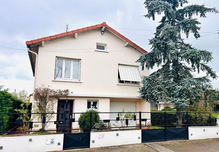 Villa en Roanne, Loire, Roanne - € 175.000 | Ref: 443039PPER - photo 1