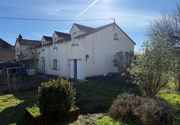Villa a Lurcy-Levis, Allier, Lurcy-Levis - € 152.000 | Ref: 440516LHS - foto 1