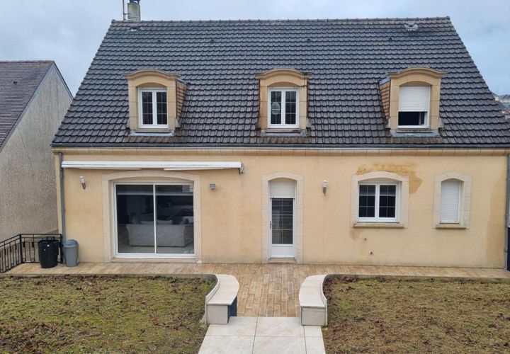 Villa i Le Mans, Sarthe, Le Mans - € 367.500 | Ref: 433676LGI - foto 1
