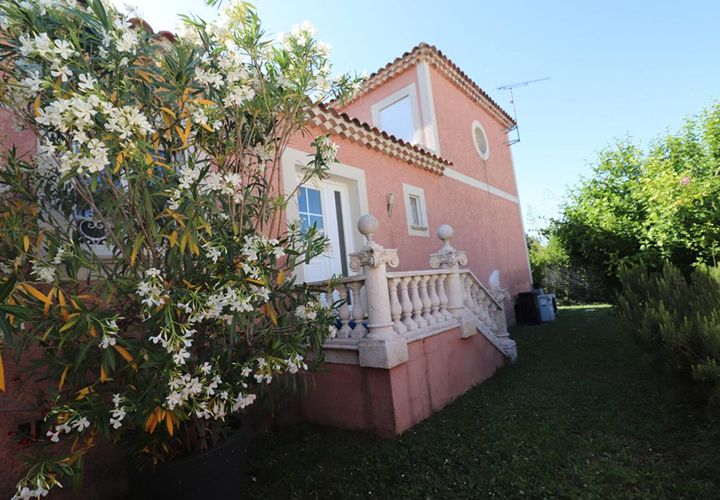Villa i Arles, Bouches-du-Rhone, Arles - € 397.000 | Ref: 42629024JTOL - foto 1