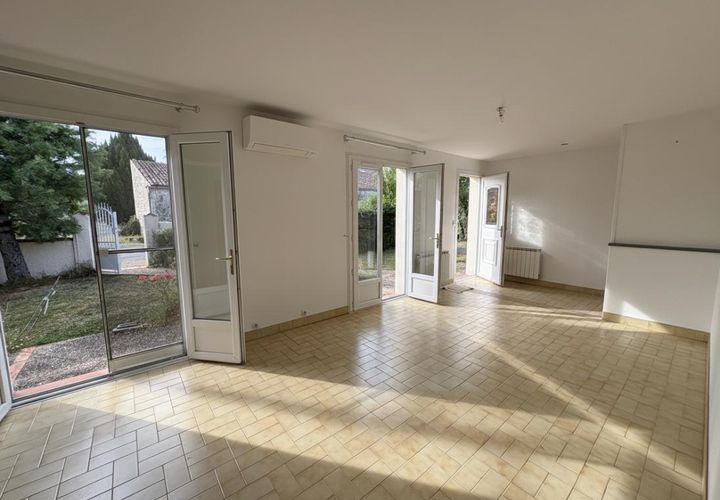 Villa em Gemozac, Charente-Maritime, Gemozac - € 214.990 | Ref: 454710TRF - foto 1