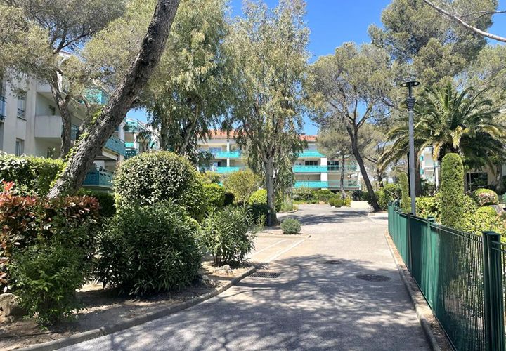 Apartamento en Saint-Raphael, Var, Saint-Raphael - € 355.000 | Ref: 447635CHGA - photo 1