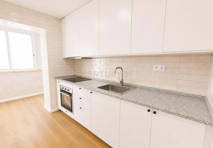Lejlighed i Queluz, Lisbon, Queluz - € 304.000 | Ref: C0364-06125 - foto 1