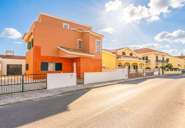 Villa i Montijo, Setubal, Montijo - € 540.000 | Ref: C0505-00390 - foto 1