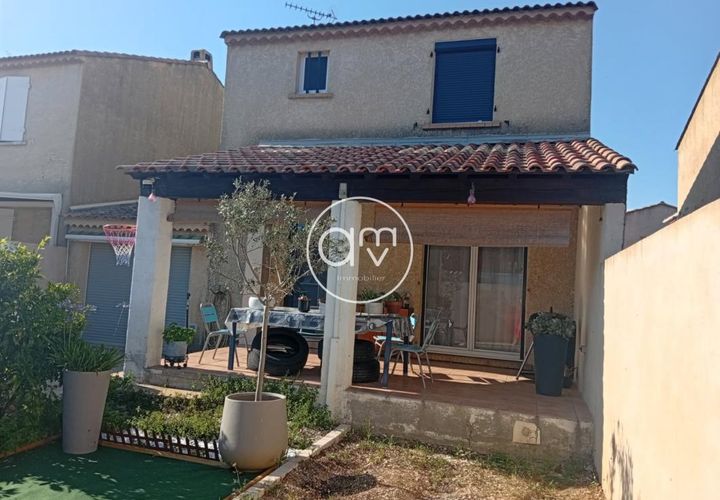 Villa i La Crau, Var, La Crau - € 412.000 | Ref: getkey_u_537838328 - foto 1