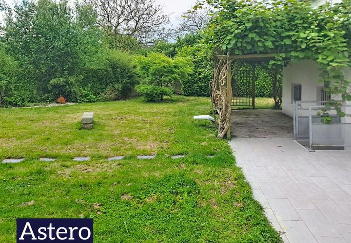 Villa in Loudeac, Cotes-d'Armor, Loudeac - € 170.400 | Ref: getkey_u_537674351 - foto 1