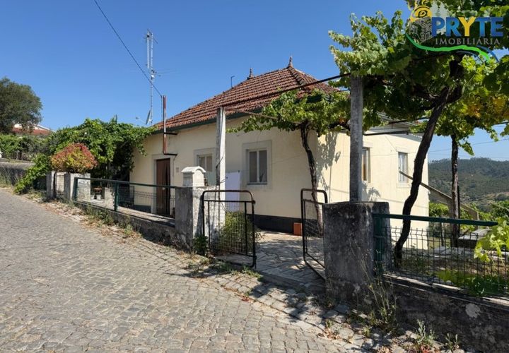 Gård i Serta, Castelo Branco, Serta - € 175 000 | Ref: MG177 - foto 1