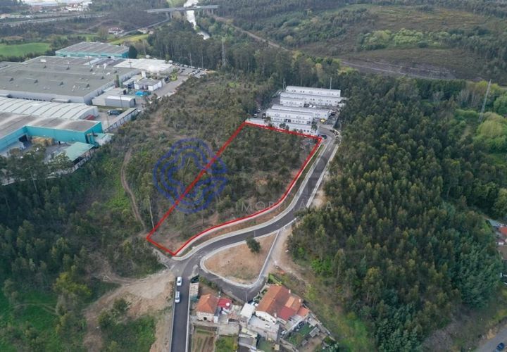 Helårsgrund i Santo Tirso, Porto, Santo Tirso - € 172.525 | Ref: 1133441 - foto 1